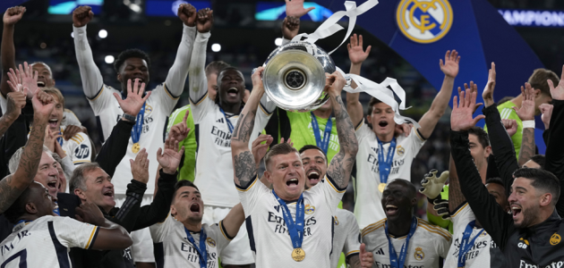 برشلونة يُهنئ ريال مدريد على إنجاز دوري الأبطال